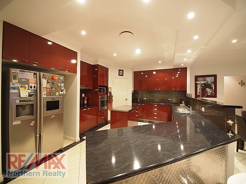 11 Laceflower Crescent, Eatons Hill QLD 4037