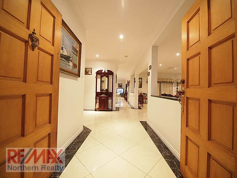 11 Laceflower Crescent, Eatons Hill QLD 4037