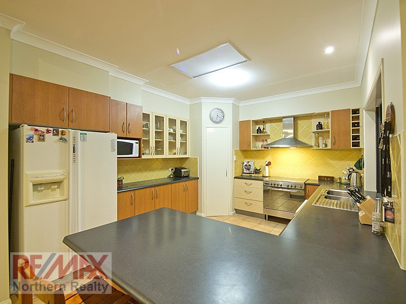 11 Tinaroo Court, Albany Creek QLD 4035