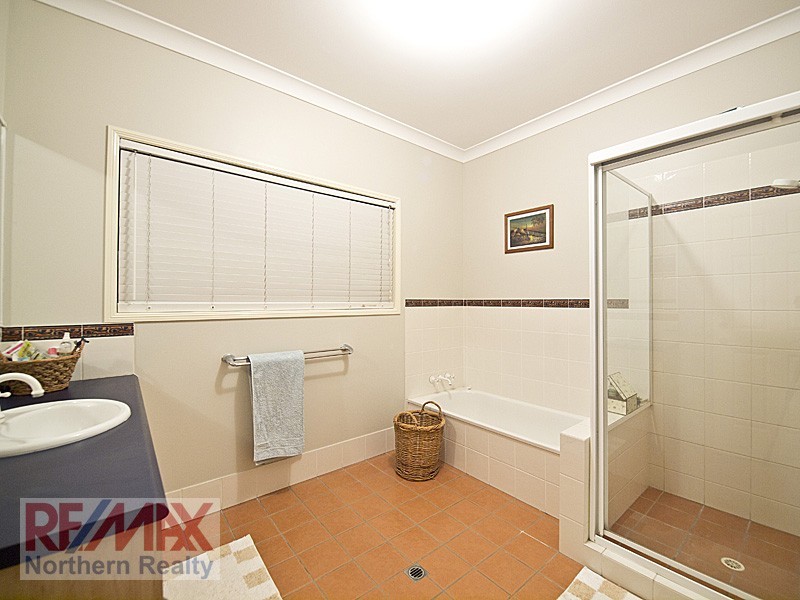 11 Tinaroo Court, Albany Creek QLD 4035