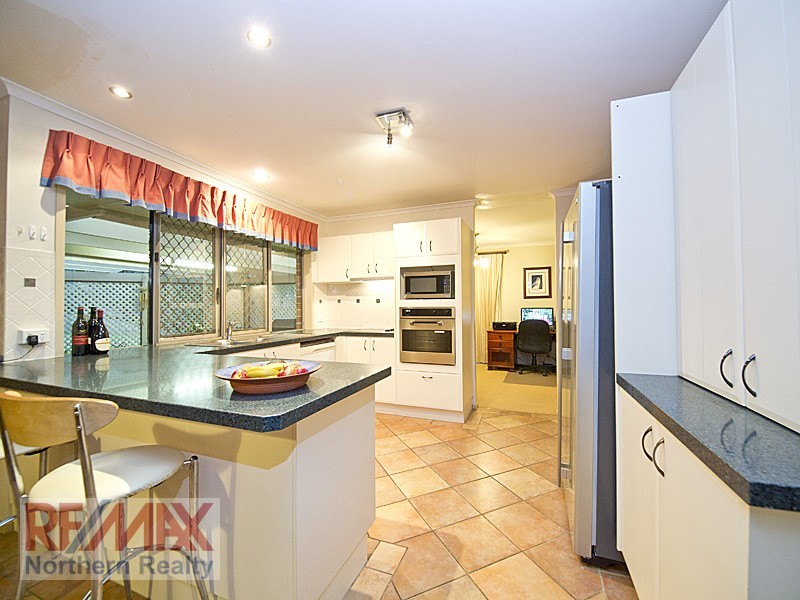 8 Simpson Court, Albany Creek QLD 4035