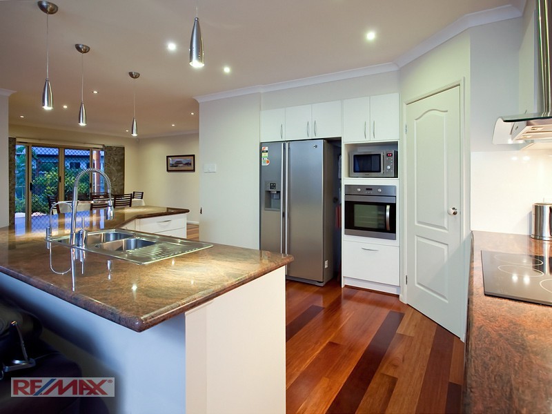 16 Ladbroke Close, Carseldine QLD 4034