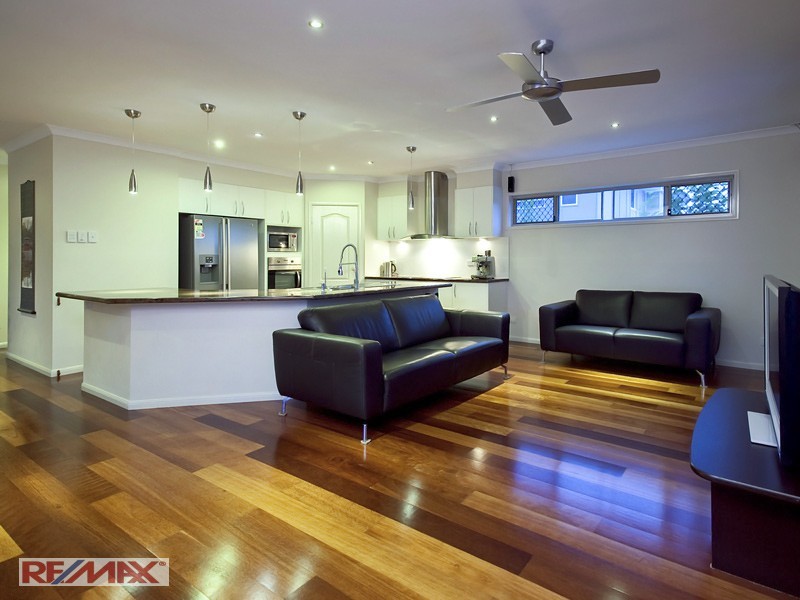 16 Ladbroke Close, Carseldine QLD 4034