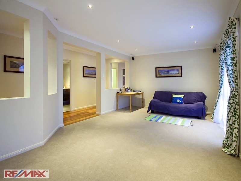 16 Ladbroke Close, Carseldine QLD 4034