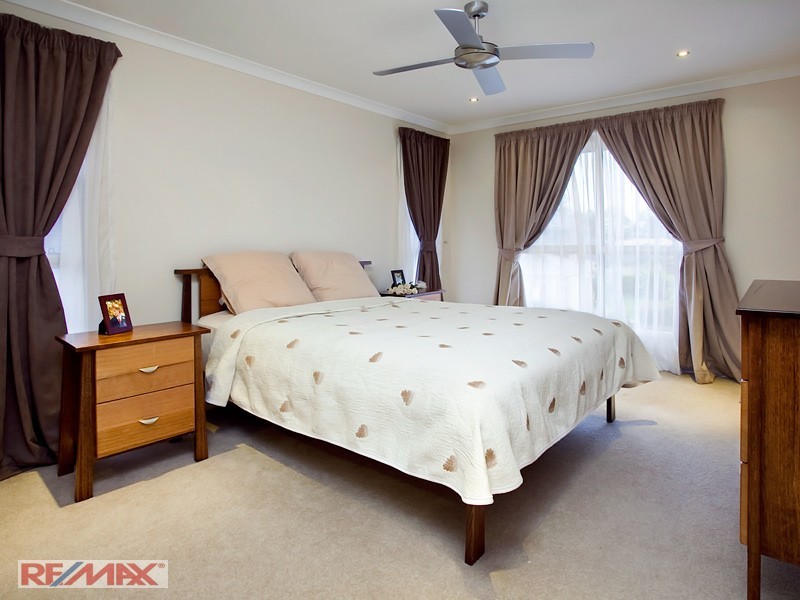 16 Ladbroke Close, Carseldine QLD 4034