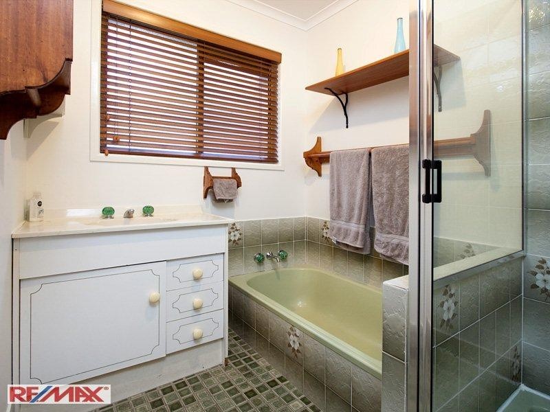 38 Tarcoola Avenue, Ferny Hills QLD 4055