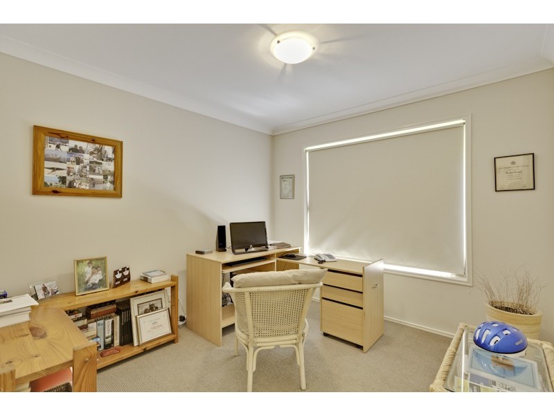 2 Boccaccio Crt, Mountain Creek QLD 4557