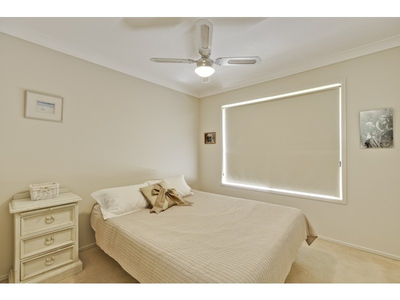 2 Boccaccio Crt, Mountain Creek QLD 4557