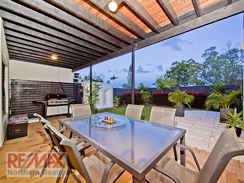 Unit 2 / 8 James Cash Court, Albany Creek QLD 4035