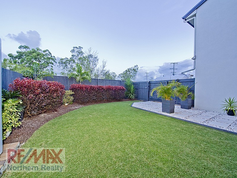 Unit 2 / 8 James Cash Court, Albany Creek QLD 4035