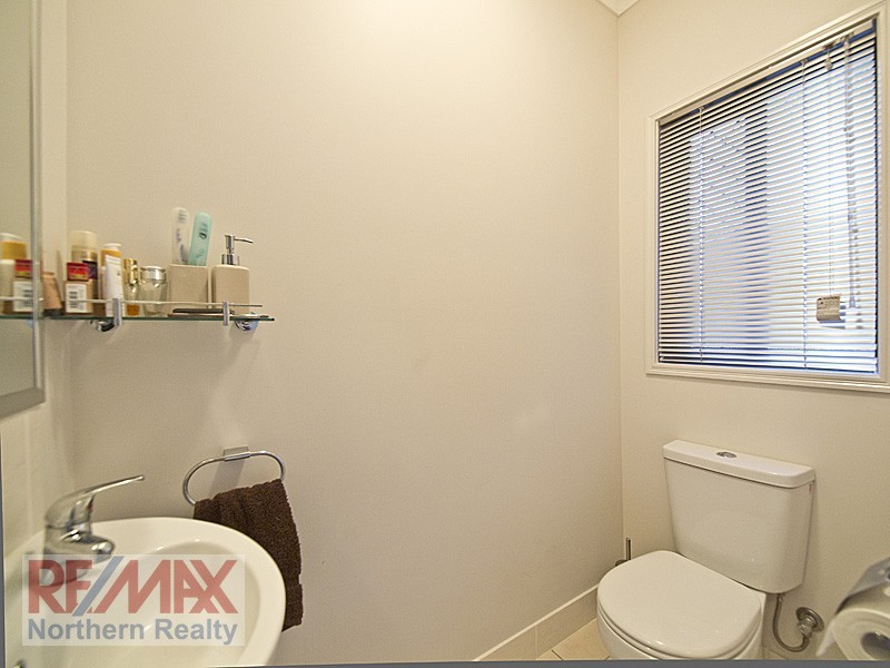 Unit 2 / 8 James Cash Court, Albany Creek QLD 4035