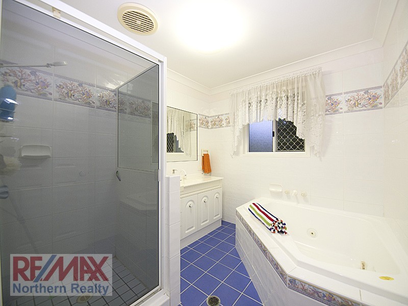 44 Gleneagles Cres, Albany Creek QLD 4035