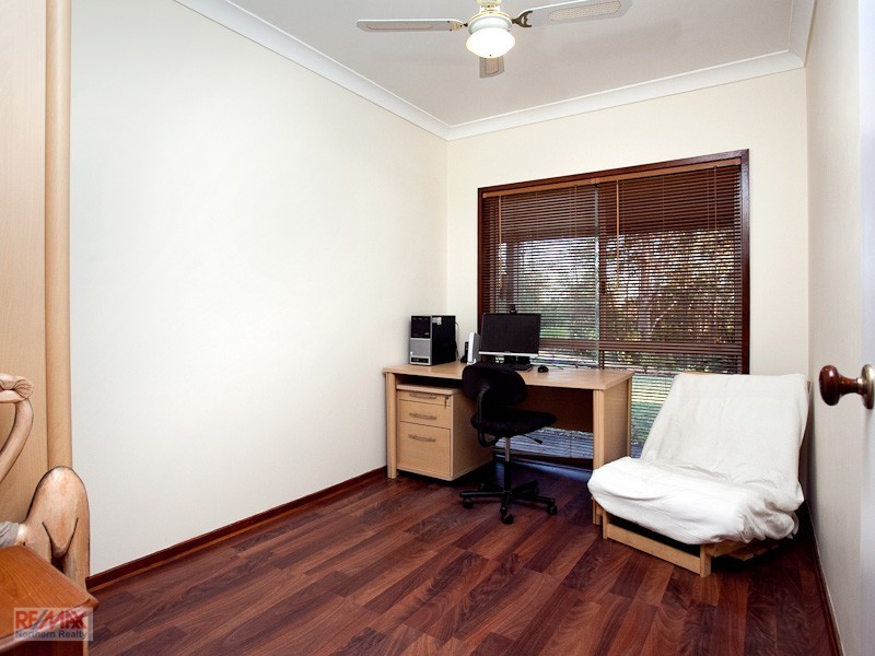 5 Denniston Court, Clear Mountain QLD 4500