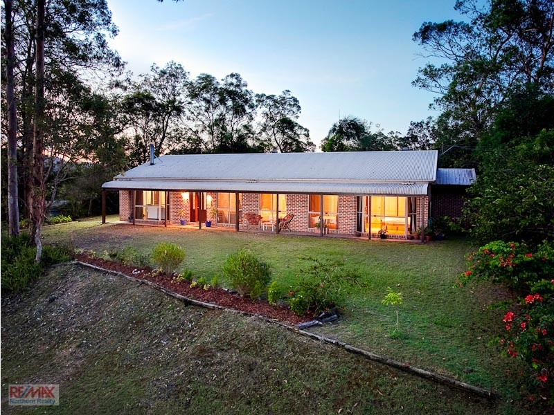 5 Denniston Court, Clear Mountain QLD 4500