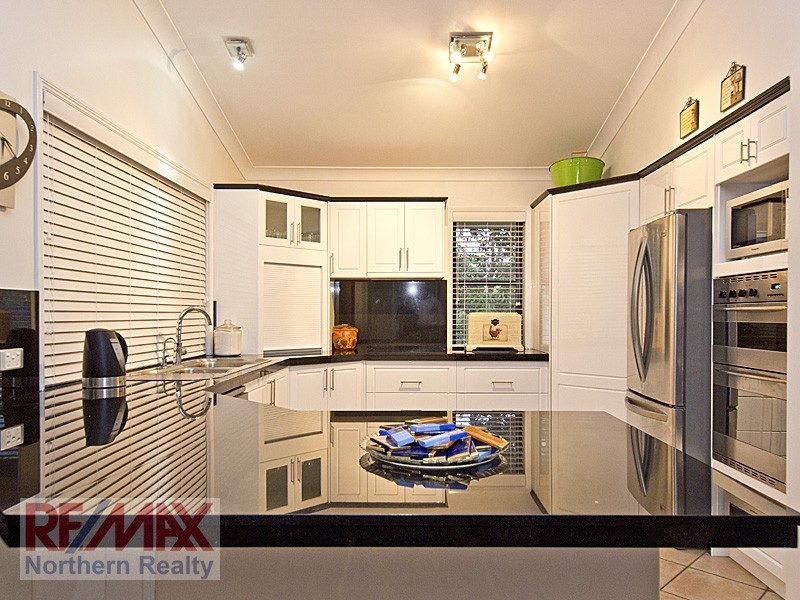 10 Bangalow Pl, Albany Creek QLD 4035