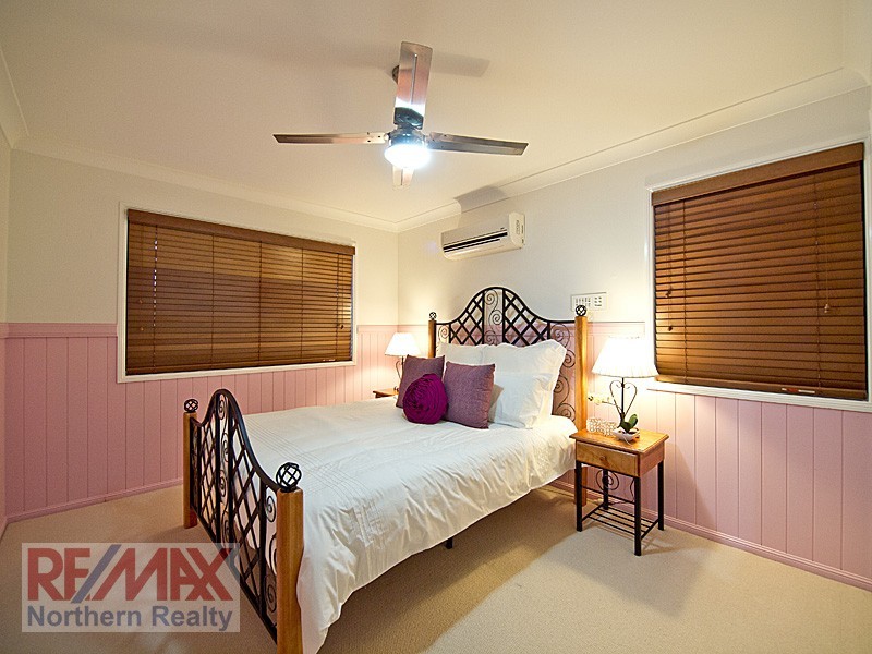 10 Bangalow Pl, Albany Creek QLD 4035