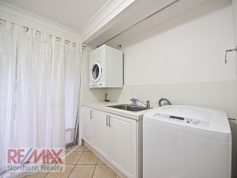 10 Bangalow Pl, Albany Creek QLD 4035