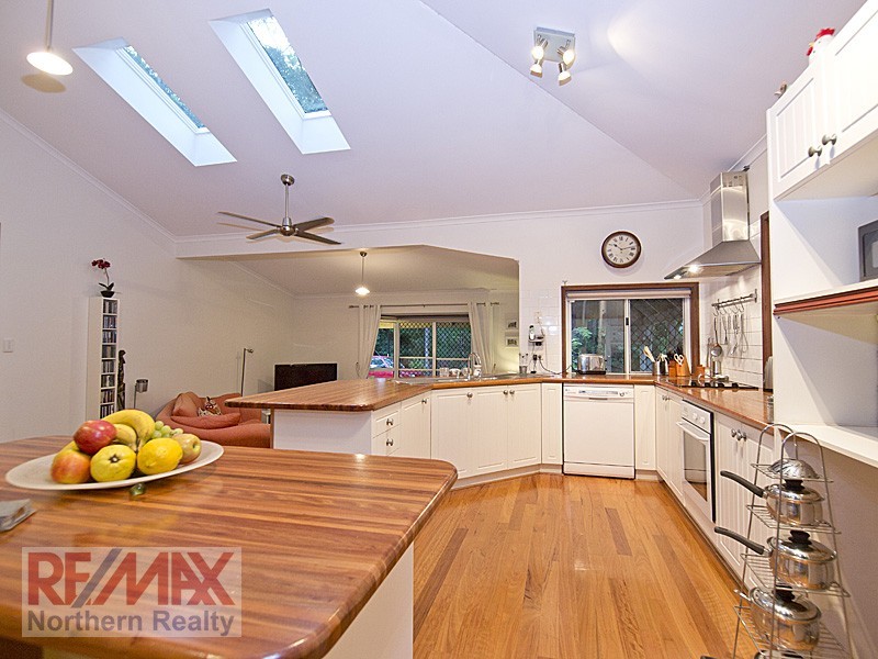 49 Cashmere Lane, Cashmere QLD 4500