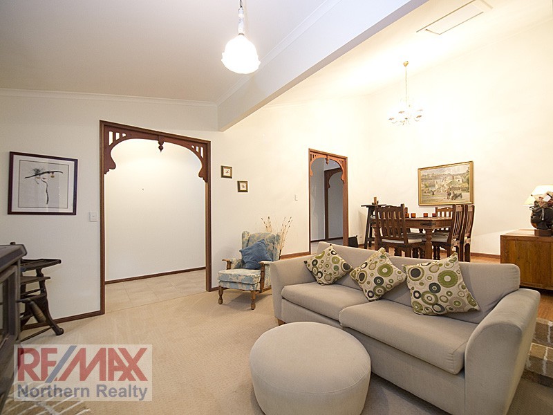 49 Cashmere Lane, Cashmere QLD 4500