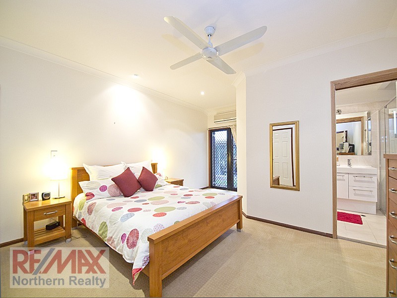 49 Cashmere Lane, Cashmere QLD 4500