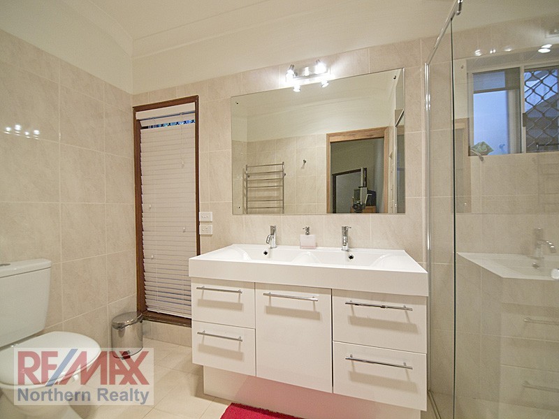 49 Cashmere Lane, Cashmere QLD 4500