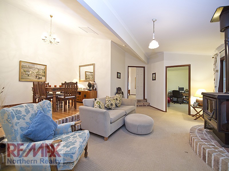 49 Cashmere Lane, Cashmere QLD 4500