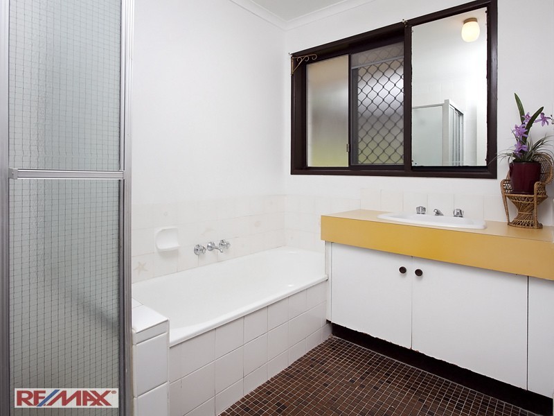 55 Bunya Park Drive, Eatons Hill QLD 4037