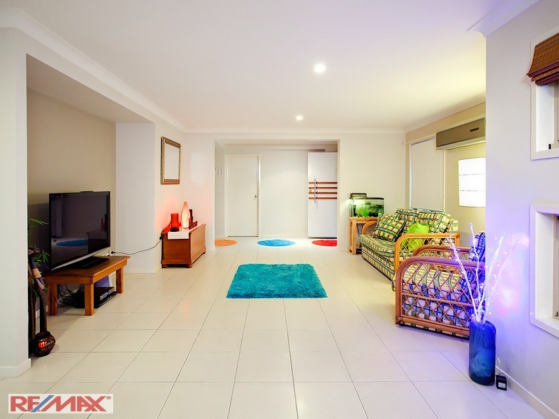 15 Birdwing Crescent, Kallangur QLD 4503