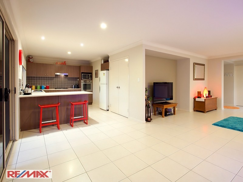 15 Birdwing Crescent, Kallangur QLD 4503