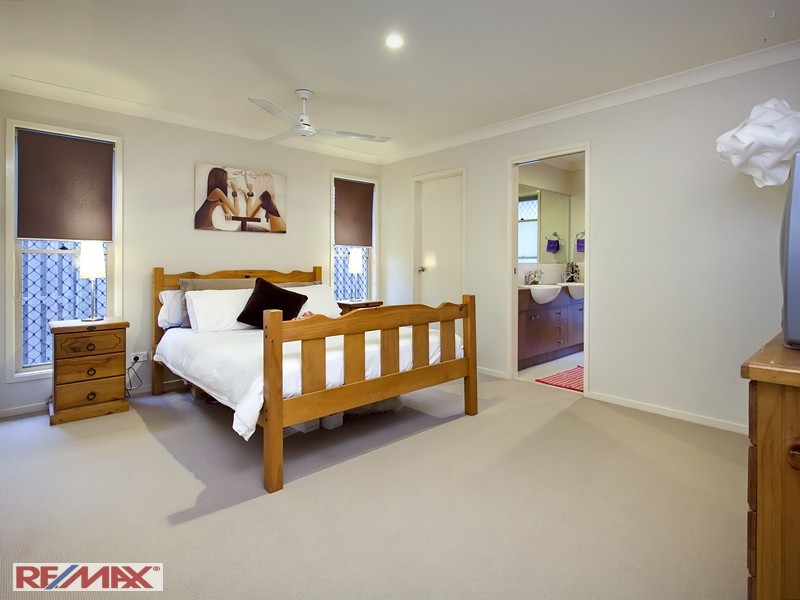 15 Birdwing Crescent, Kallangur QLD 4503