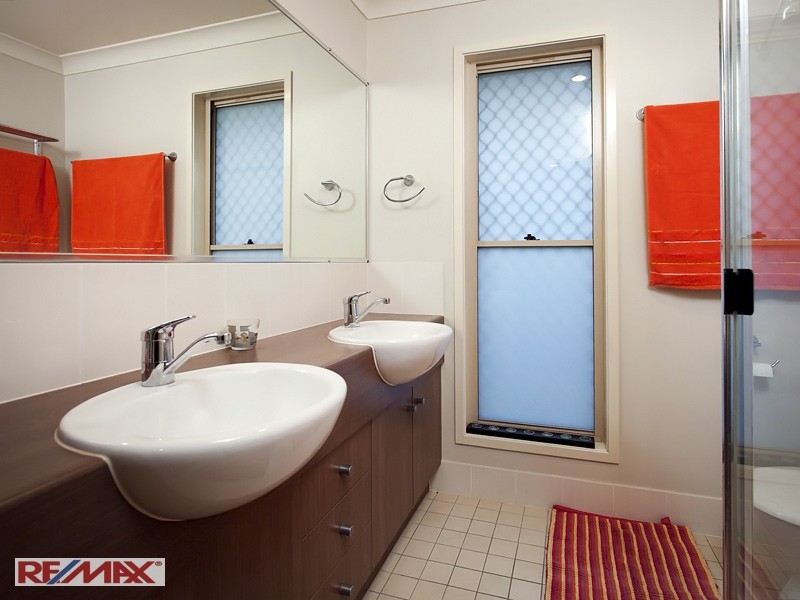 15 Birdwing Crescent, Kallangur QLD 4503