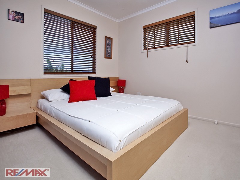19 Alstonia Street, Arana Hills QLD 4054