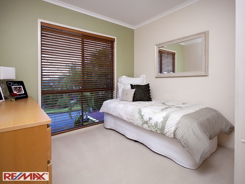 19 Alstonia Street, Arana Hills QLD 4054