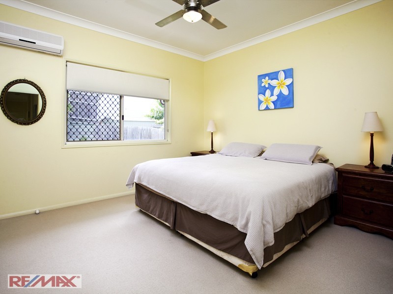 121  Saraband Drive, Eatons Hill QLD 4037