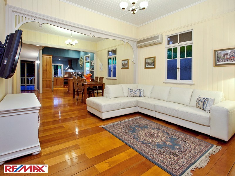 28 Coronation Street, Bardon QLD 4065