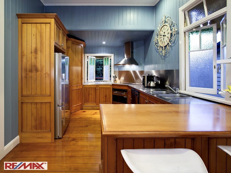 28 Coronation Street, Bardon QLD 4065