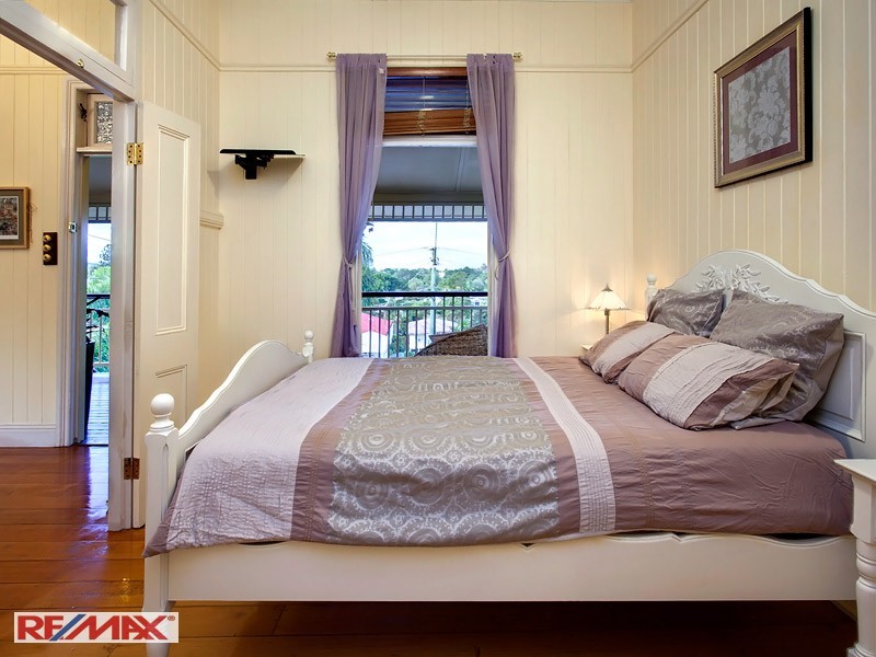 28 Coronation Street, Bardon QLD 4065