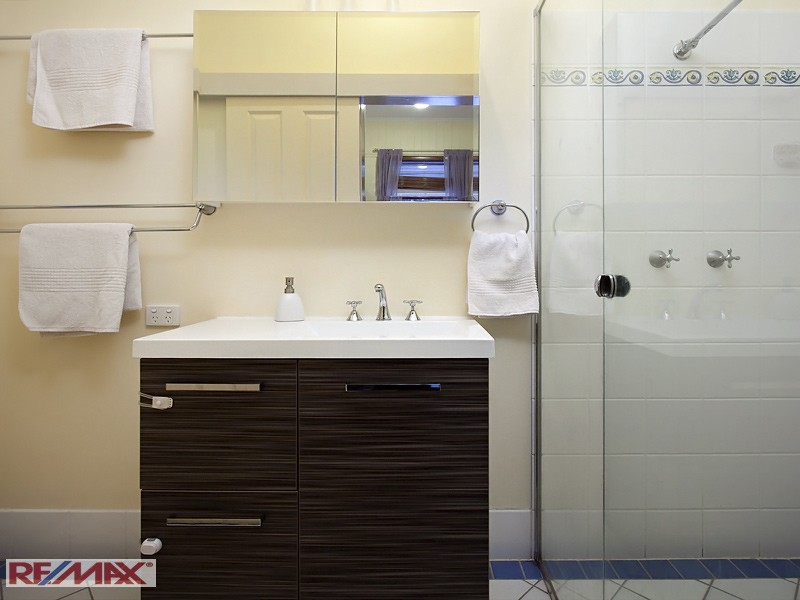 28 Coronation Street, Bardon QLD 4065