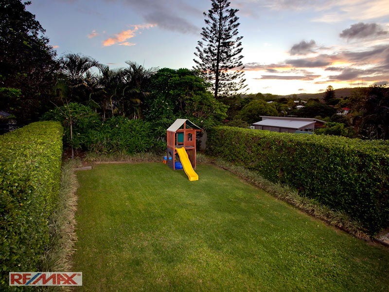 28 Coronation Street, Bardon QLD 4065