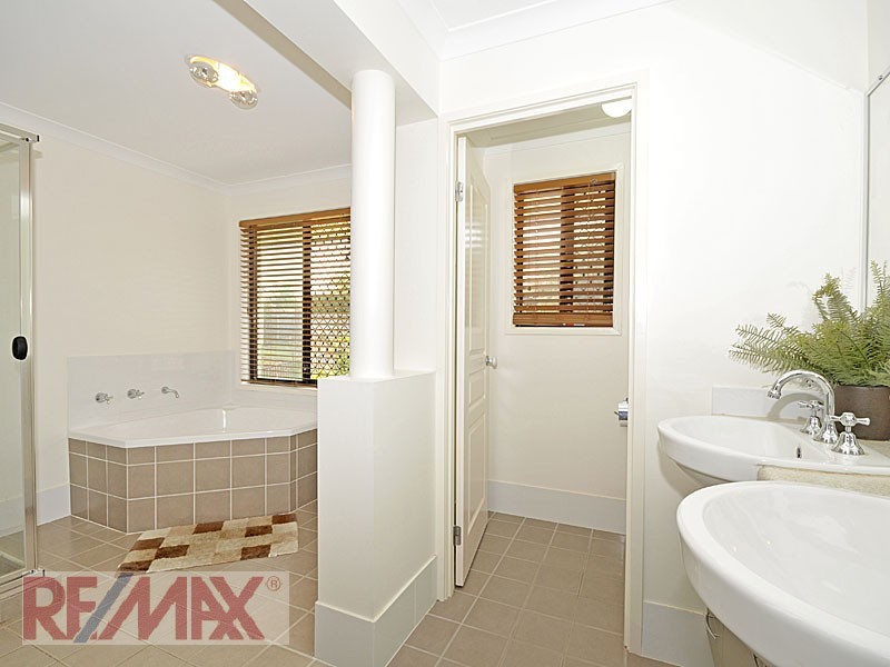 Eatons Hill QLD 4037