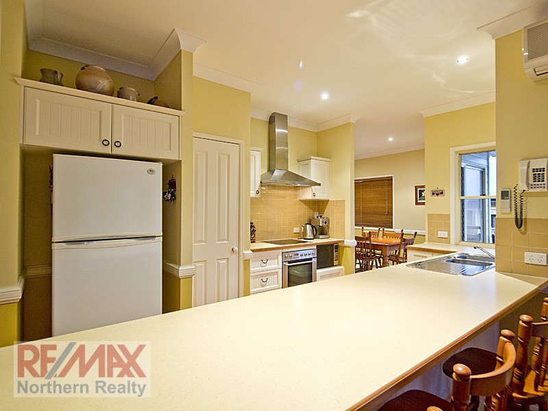 172 Saraband Drive, Eatons Hill QLD 4037