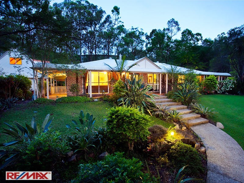 70 Cashmere Lane, Cashmere QLD 4500