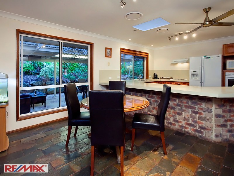 70 Cashmere Lane, Cashmere QLD 4500