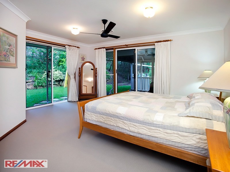 70 Cashmere Lane, Cashmere QLD 4500