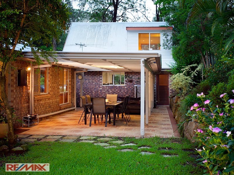 70 Cashmere Lane, Cashmere QLD 4500