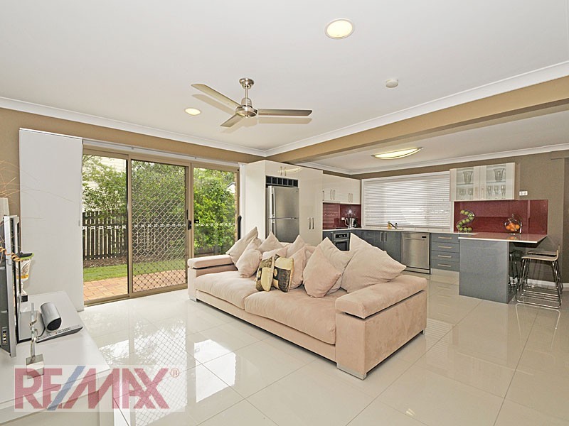 19 The Boulevard, Albany Creek QLD 4035