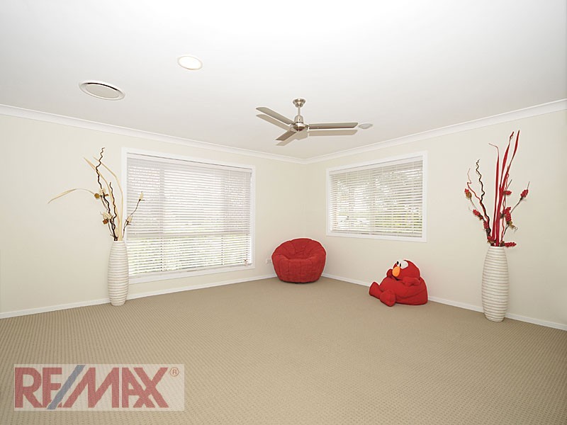 19 The Boulevard, Albany Creek QLD 4035