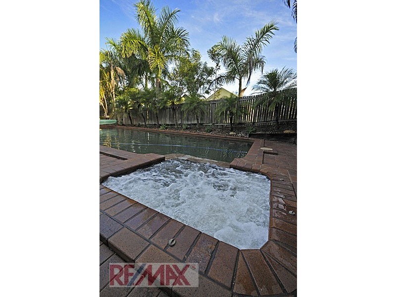 3 Ganton Place, Albany Creek QLD 4035