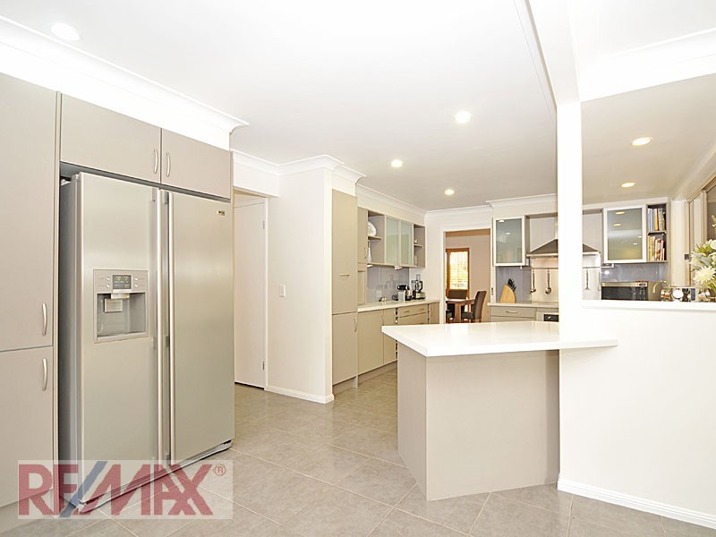 3 Ganton Place, Albany Creek QLD 4035