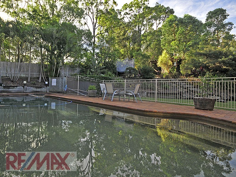 3 Ganton Place, Albany Creek QLD 4035